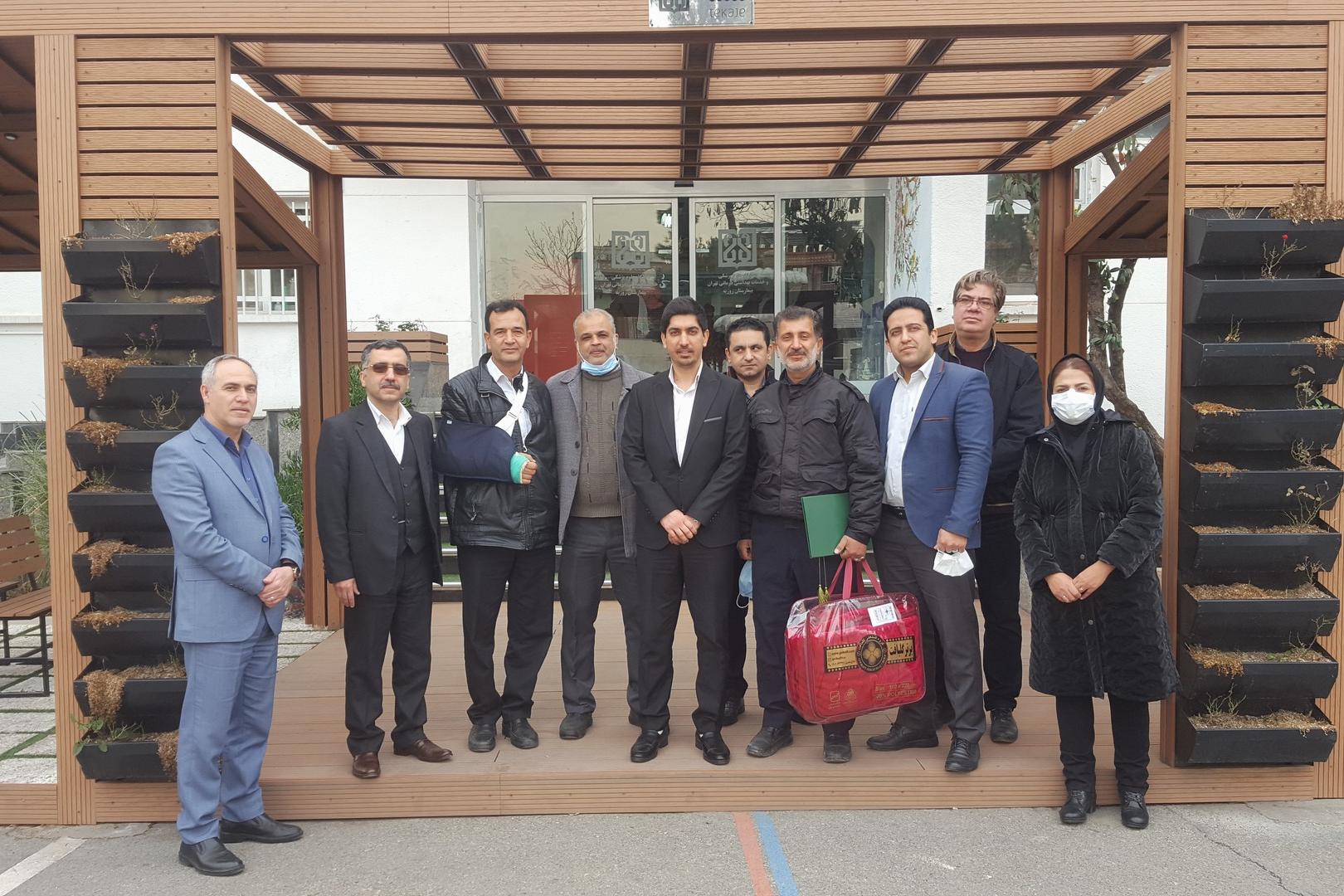 دو دستی که شکست تا ایمنی بیمار حفظ شود دکتر شاهین آخوندزاده,